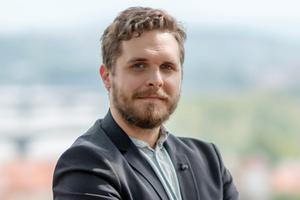 Hlasové vyhledávání: Jak se na ně připravit a co to znamená pro digitální marketing?